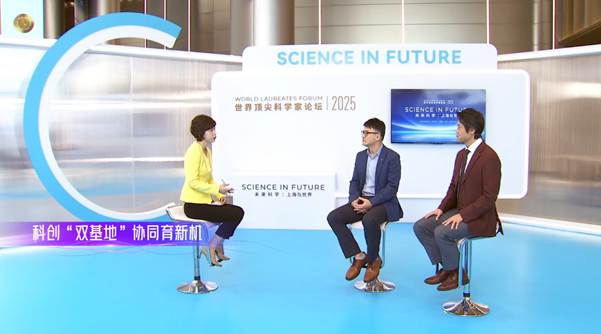 A group of people sitting on stools in a room

AI-generated content may be incorrect.